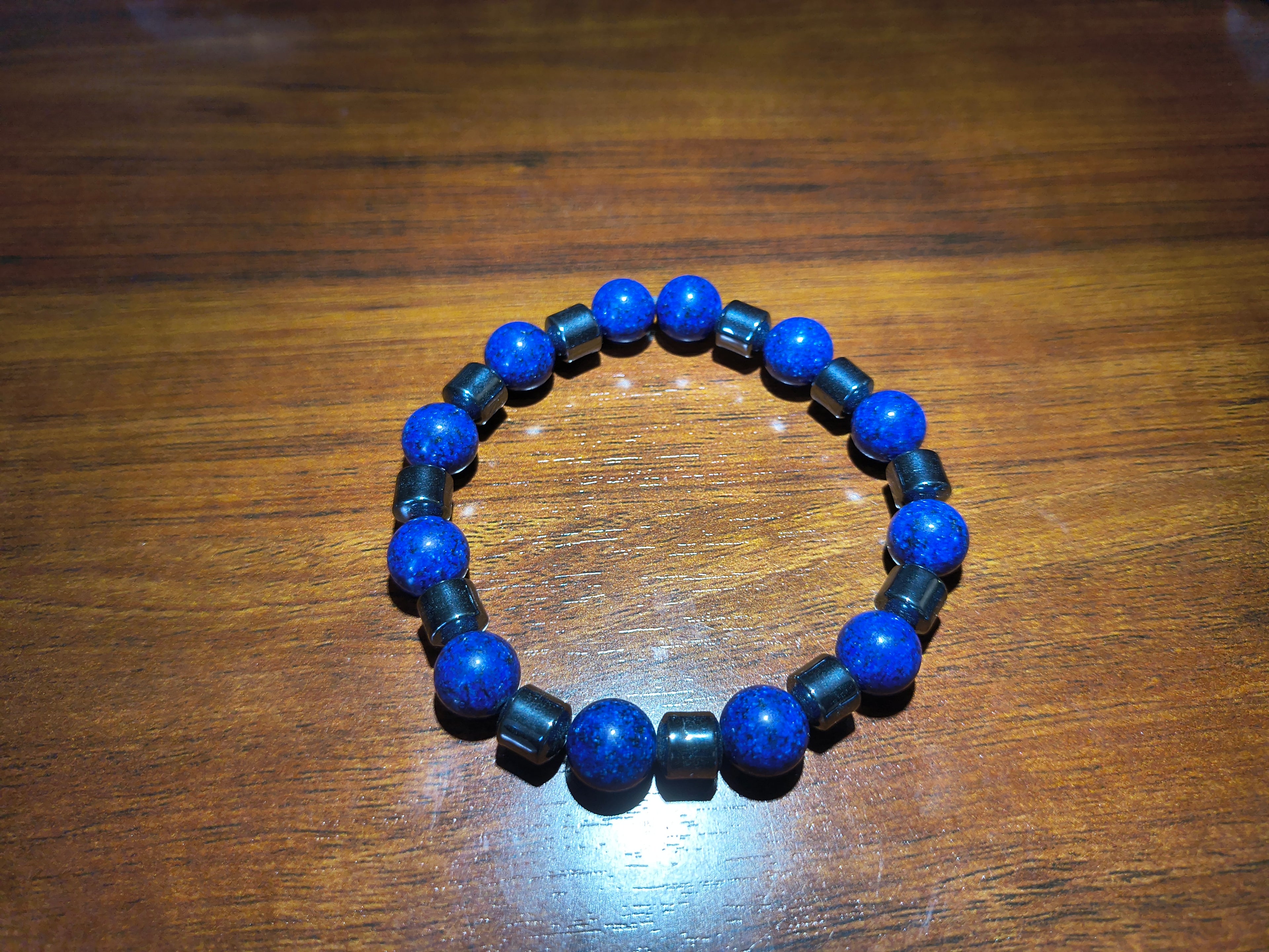 Lapis lazuli and hematite crystal bead bracelet
